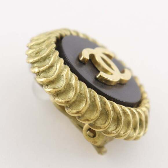 CHANEL Vintage Black Logo Earrings - Picture 5 of 9